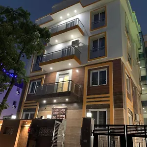 https://the-divine-residency.hotelsdelhi.org